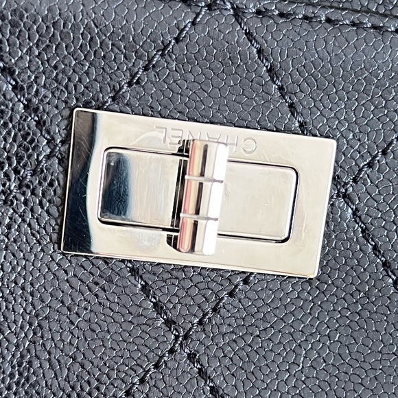 Quick  listing during the live show - Picture 12 of 15